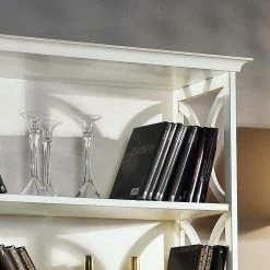 Stylisches Wandregal Baciare In Weiß 8 Stylisches Wandregal Baciare In Weiß -Gosy-shop stylisches wandregal in weiss mit verzierungen baciare 02